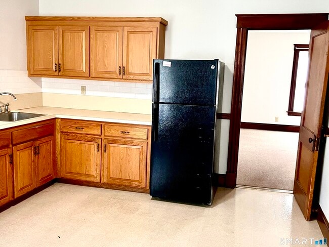 Photo - 81 School St