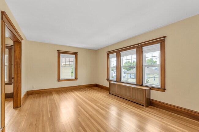 Photo - 97 Willow St Unit 2