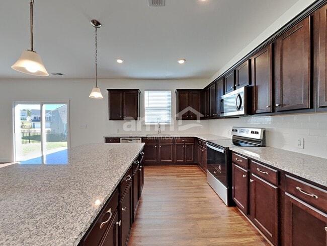 Photo - 157 Larragan Dr
