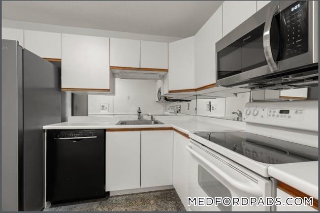 Building Photo - 3920 Mystic Valley Pkwy Rental