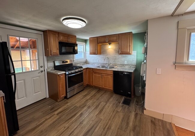 Photo - 11 Lincoln Ave