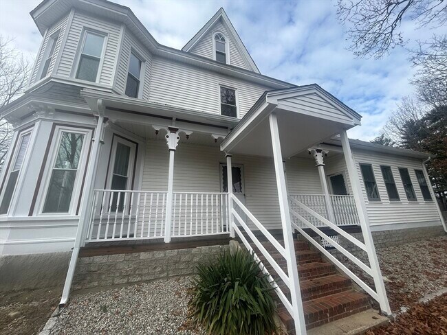 Photo - 1 Chapel Pl Unit B