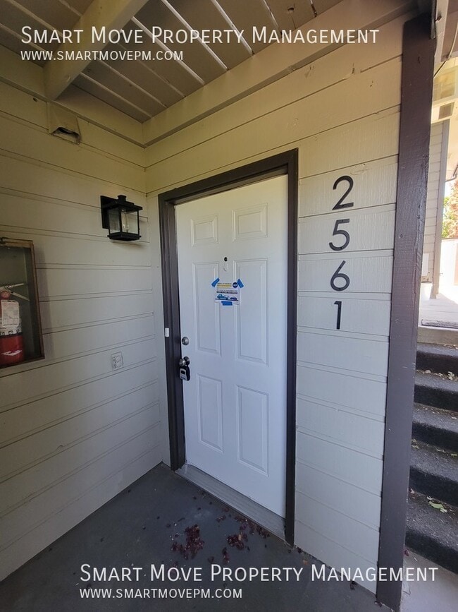 Photo - 2561 Targee-