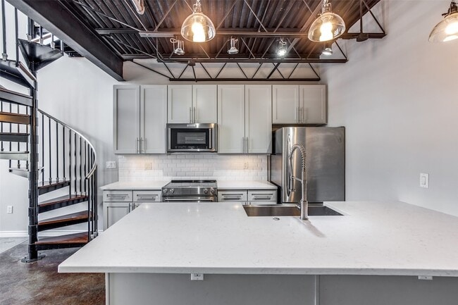 Photo - 3110 Thomas Ave Unit 536