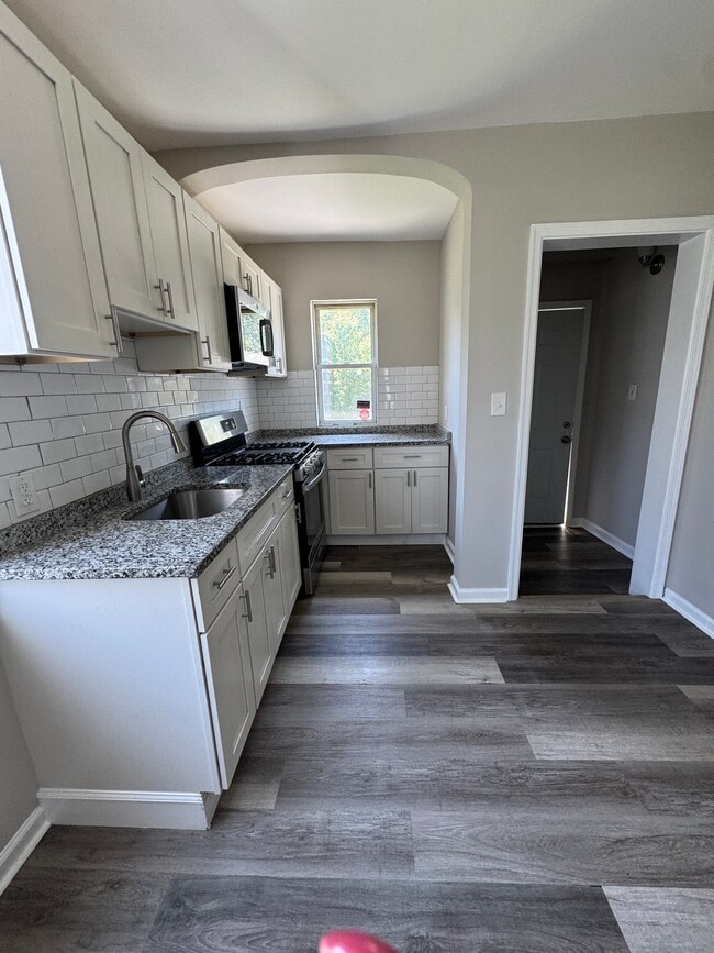 Photo - 105 Williams Ave