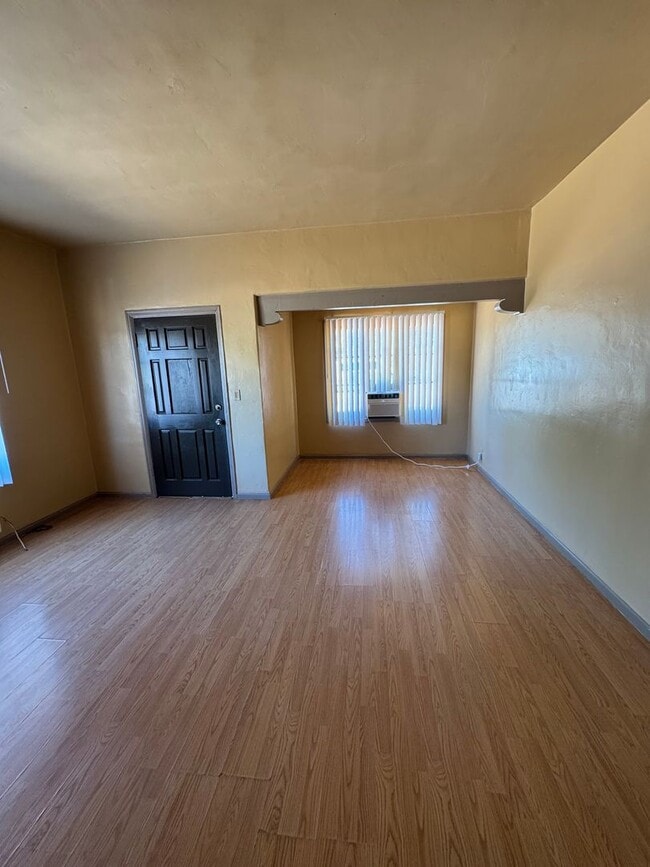 Photo - 122 N Wilbur Unit 1