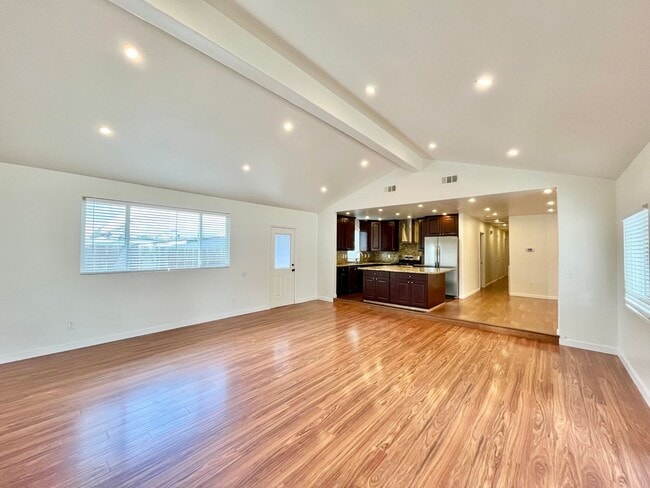 Building Photo - 4BR/3BA Large House - Single Story, No Carpet, AC, Washer/Dryer in Unit, Small Yard, 2 Car Garage...