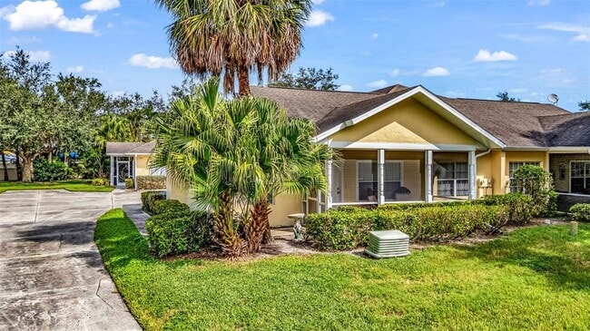 Photo - 1647 Red Oak Ln