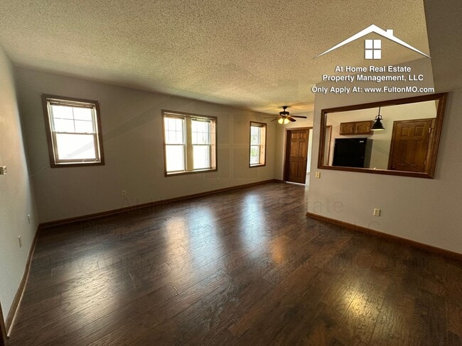 Photo - 101 E 10th St Unidad 101-105 East 10th Street