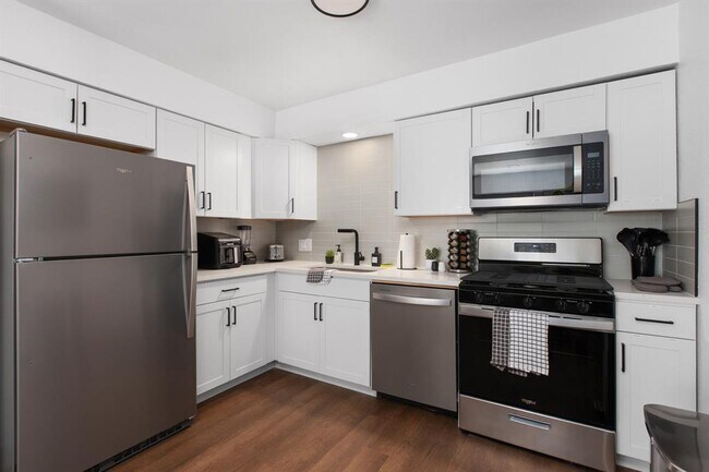 Photo - 1201 Southport Dr