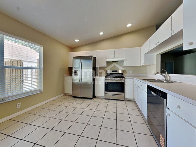 24446 Landing Dr