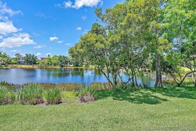 Photo - 119 Whale Cay Way