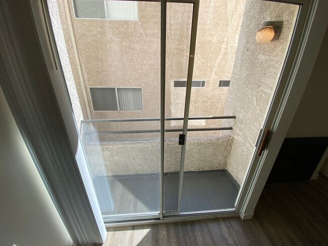 Photo - 3715 S Canfield Ave Unidad 108