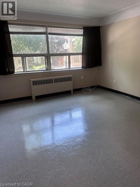 Photo - 119 MacNab St S Unit 18