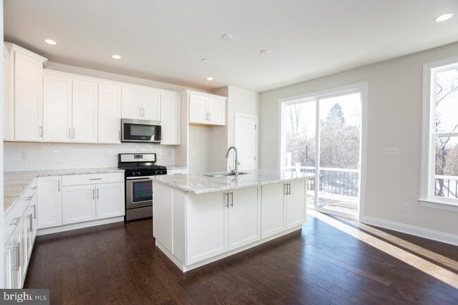 Photo - 65 Lila Ln
