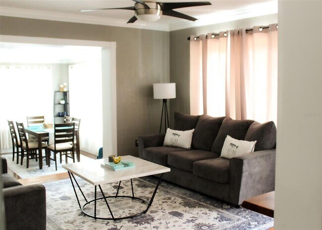 Photo - 4115 W San Pedro St