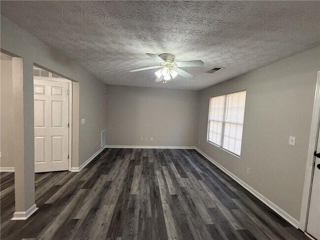 Photo - 3483 Waldrop Trail