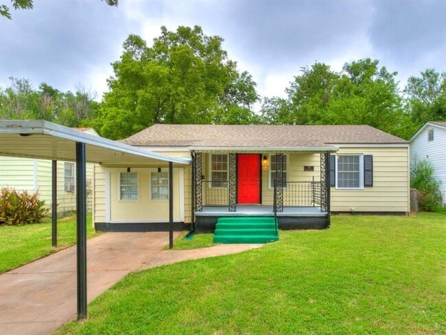 Building Photo - 213 W Jacobs Dr
