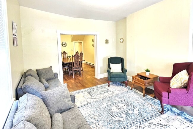 Photo - 516 Bedford St