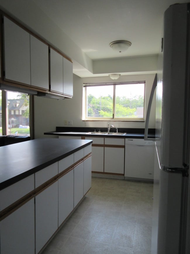 Photo - Stonehouse Village