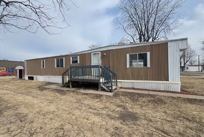 Building Photo - 62 Village Ct