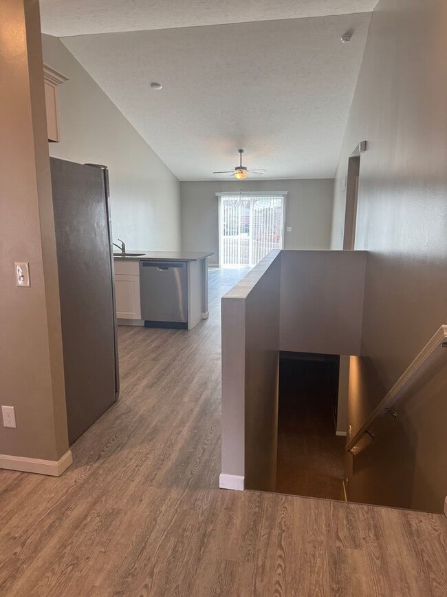 Photo - 1059 N 170th Ave
