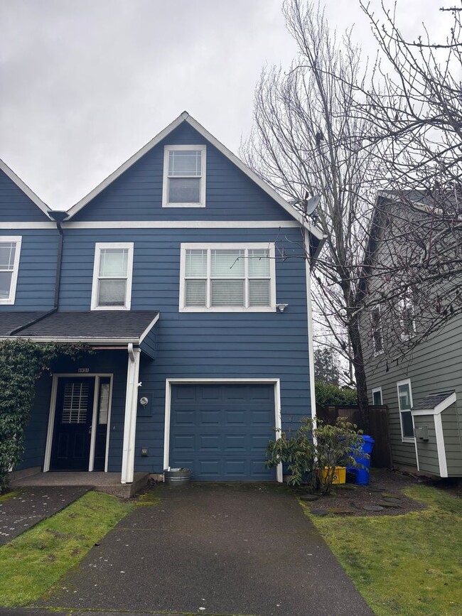 Newly updated 2-bedroom North Portland home! - Newly updated 2-bedroom North Portland home!