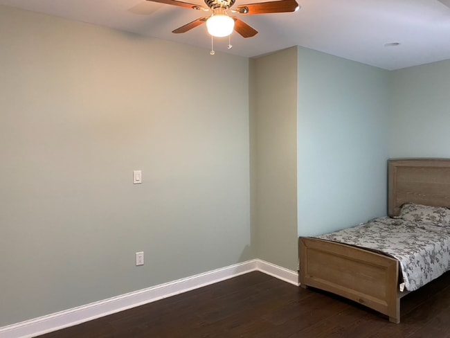 Photo - 2044 Great Falls St