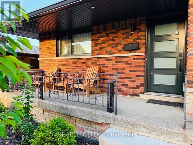 Photo - 139 Sunrise Dr