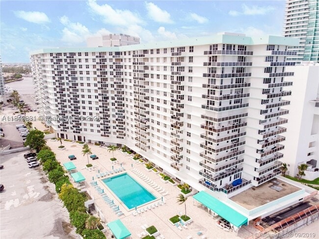 3725 S Ocean Dr Unit PH27