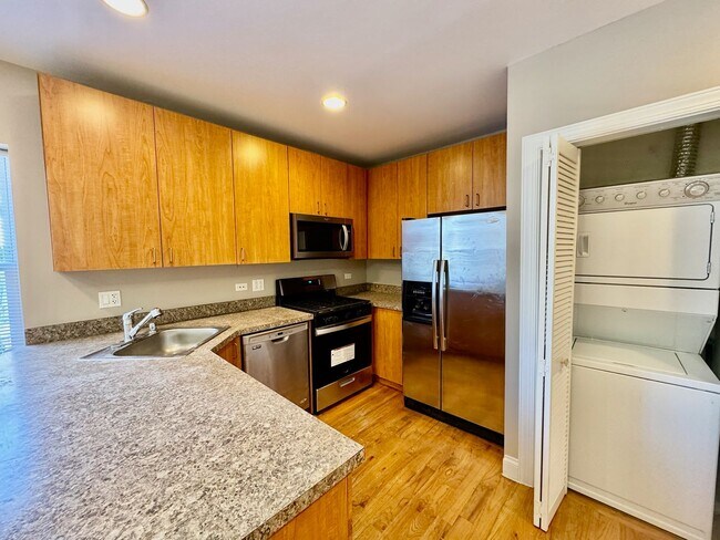 Photo - 3 Bedroom Apartment in Rogers Park