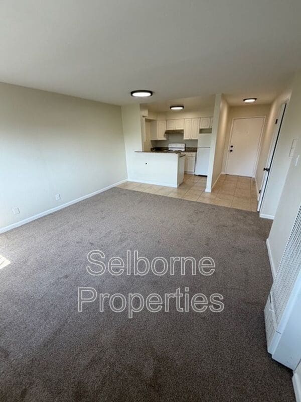 407 Fairmount Ave