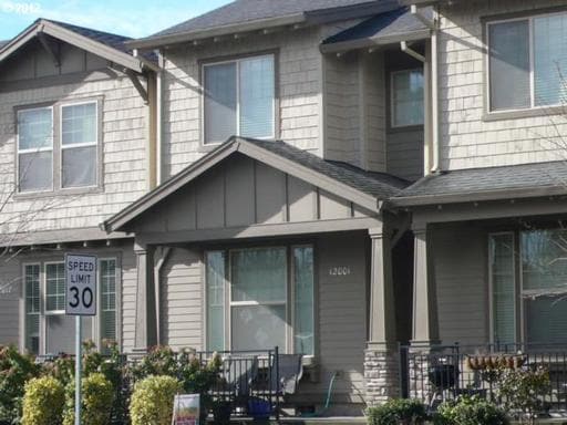 Beautiful Townhome Available in Prestigiou... - Beautiful Townhome Available in Prestigiou...