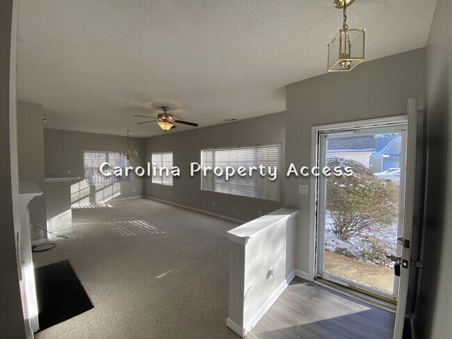 Photo - 1212 Red Ash Cir