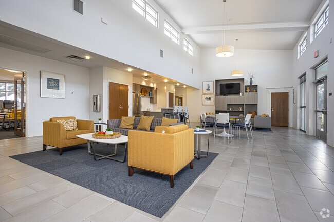 Clubhouse - Marrero Commons