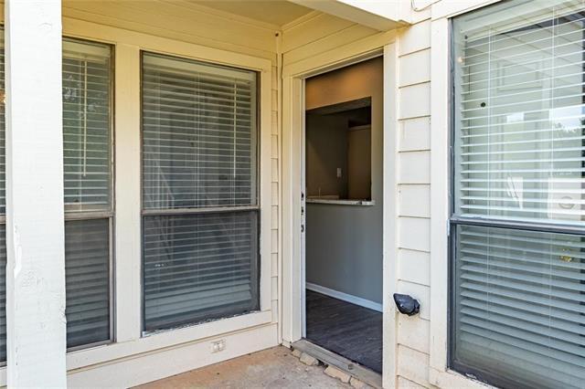 808 Treadwell Ct