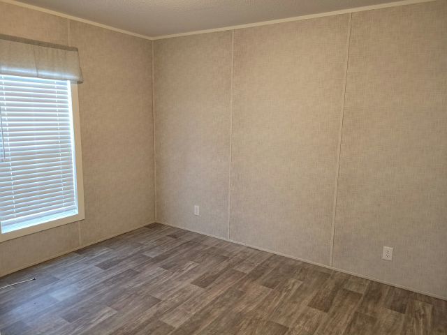 Photo - 4125 Park St N