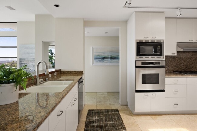 1505 Skyline Dr