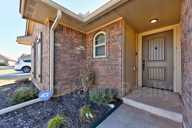 Photo - 6508 NW 157th St