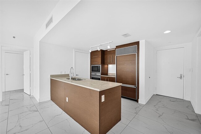 Photo - 475 Brickell Ave Unit 3113