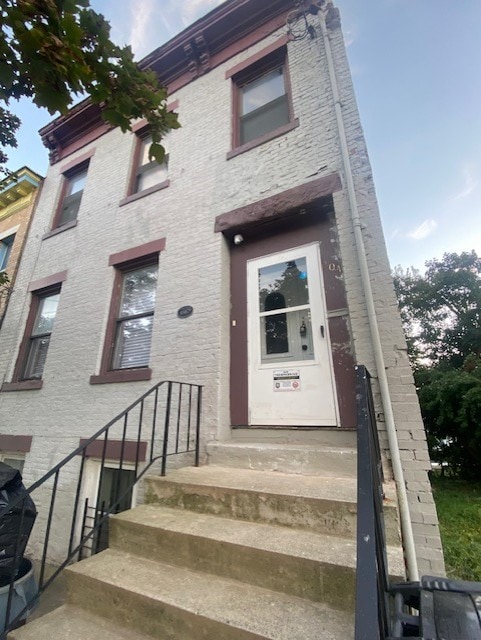 Building Photo - 204 Clinton Ave Rental