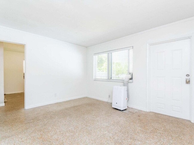 Photo - 4230 NE 1st Terrace