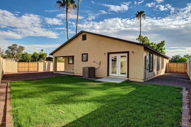 Photo - 4820 W Golden Ln