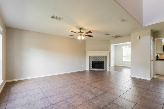 Photo - 13607 Country Pine Ct