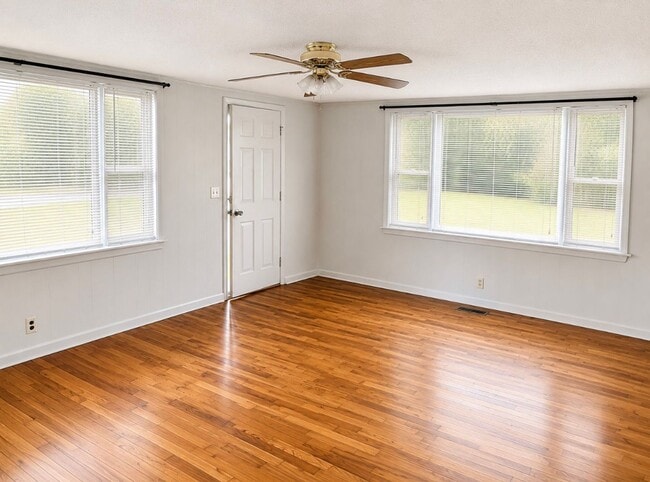 Photo - 4 Bedroom, 2 Bath
