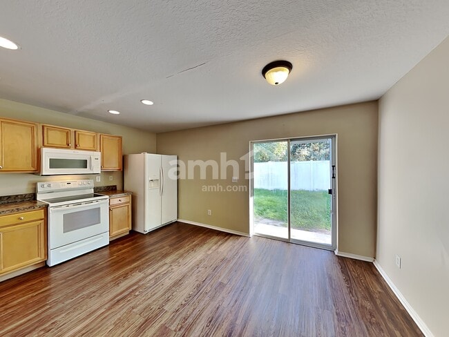 Photo - 30807 Temple Stand Ave