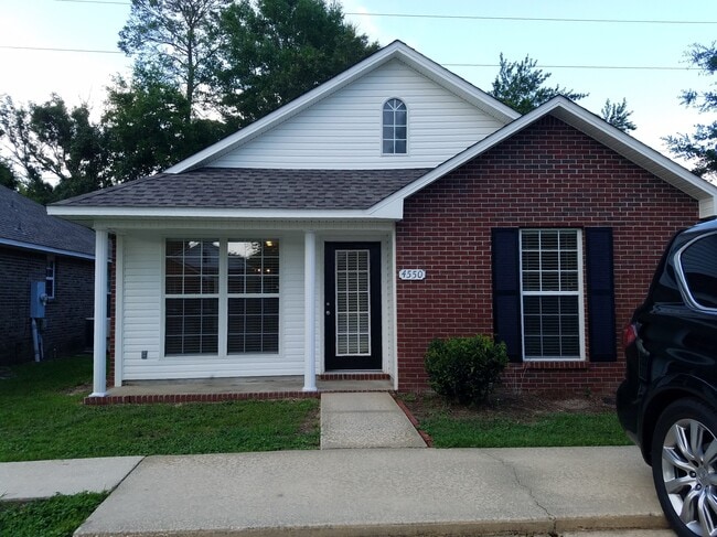 Photo - 4550 Barrington Ln