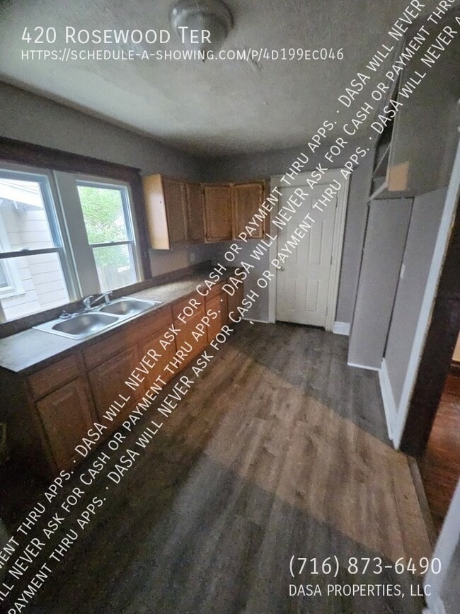 Photo - 420 Rosewood Terrace