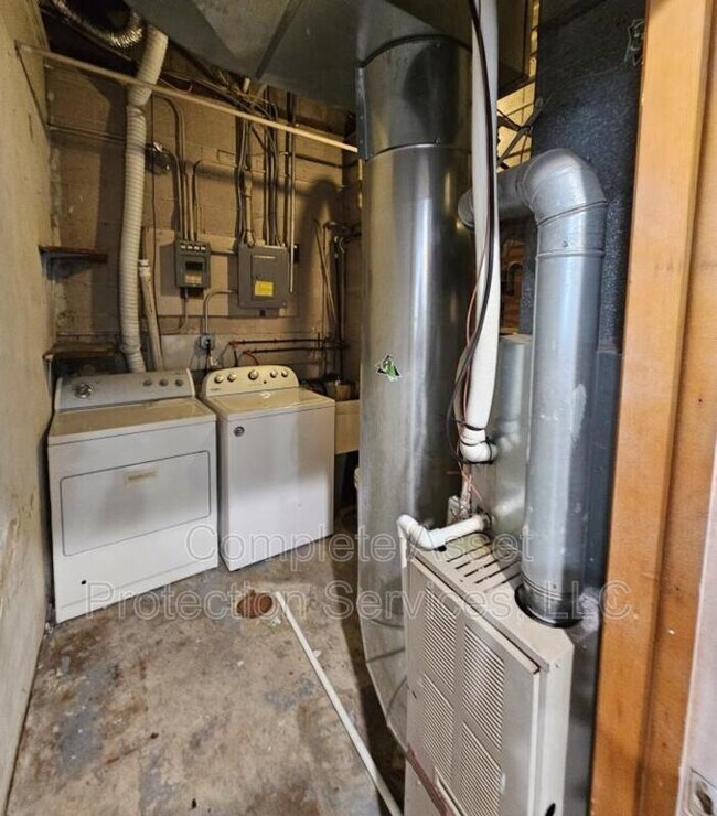 Photo - 7302 W Taft St Unit A