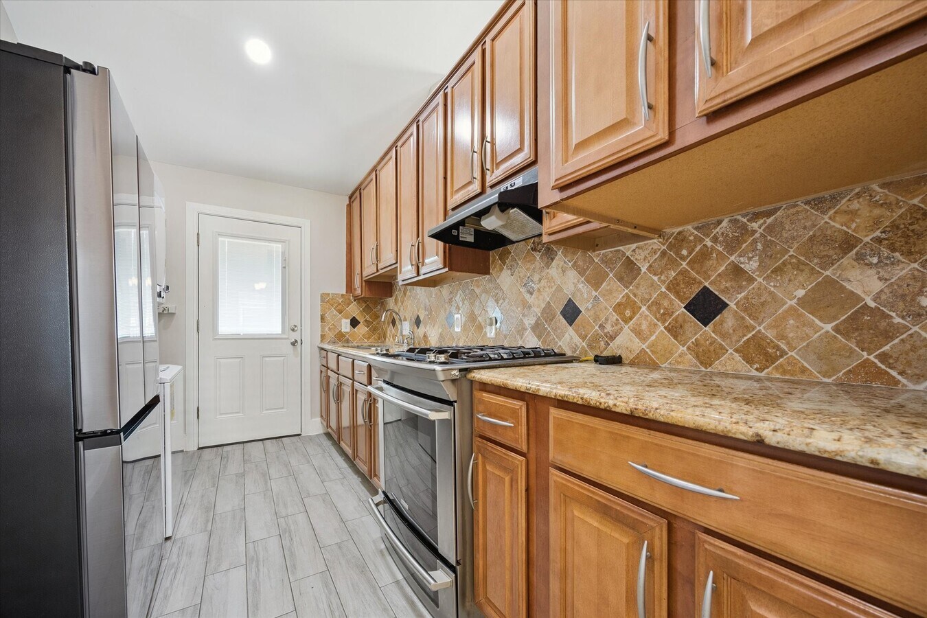 Photo - 2320 Peppermill Rd